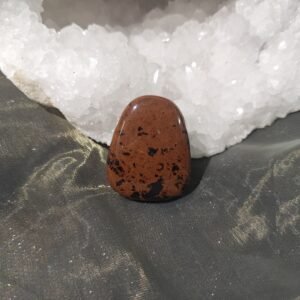 mahagon obsidiaan auguga