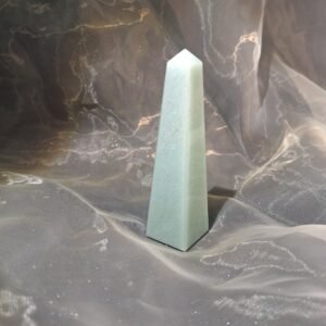 obelisk roheline aventuriin