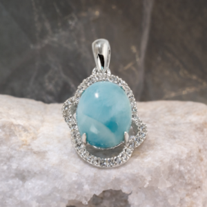 Larimar hõberipats valgete topaasidega